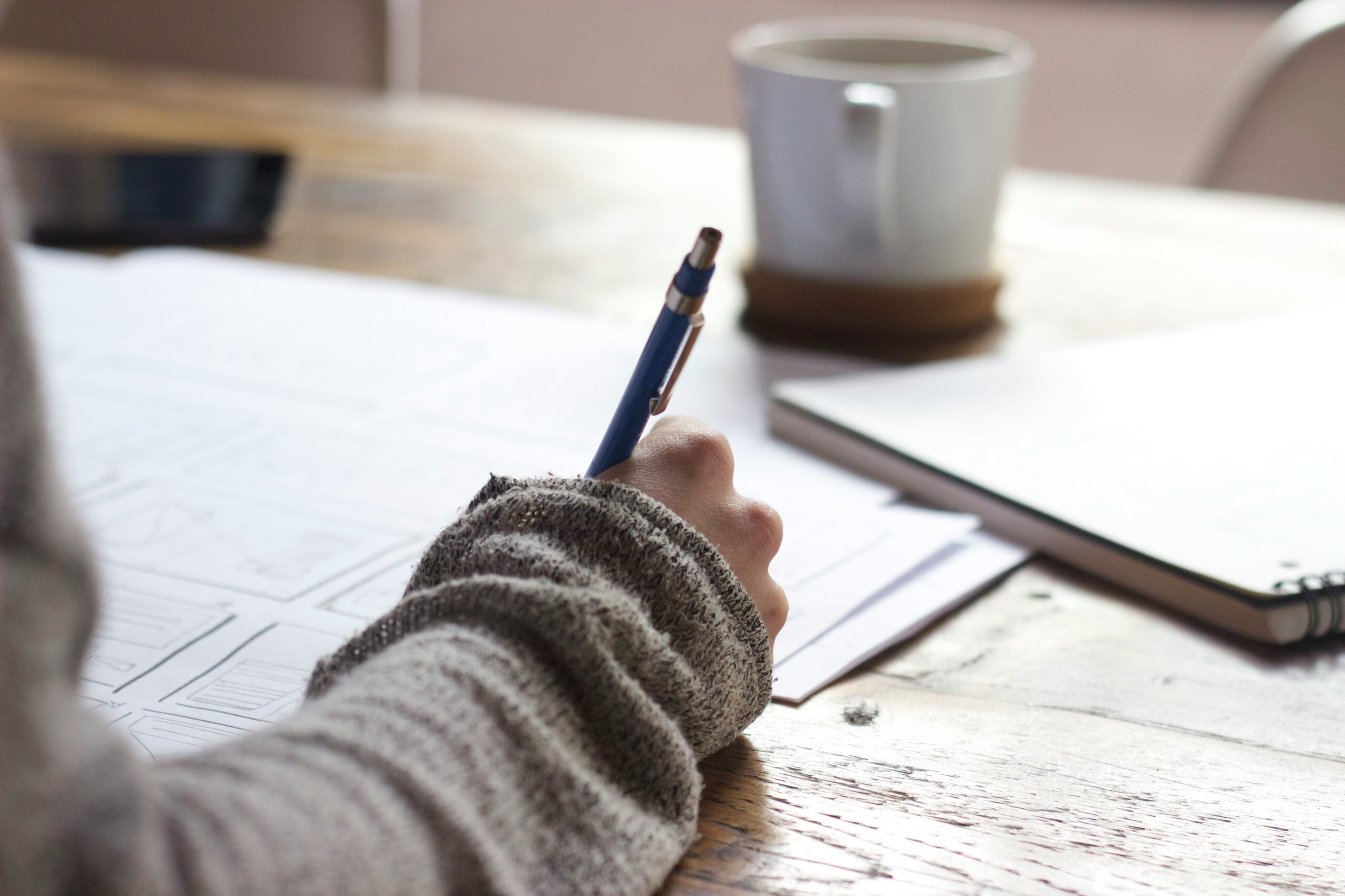 10 Essential Tips for Writing Engaging Blog Posts That Attract Readers